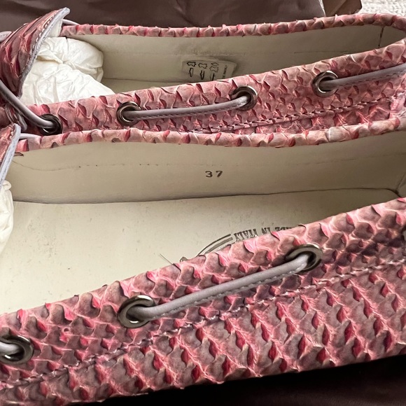 Tod’s Gommino Driving Shoes in Pink Python Leather Size 37 - Picture 8 of 8